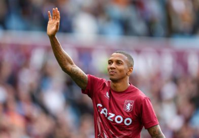 Ashley Young To Goodison Imminent